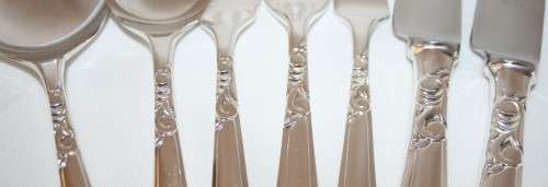 A ELEGANT 46 PIECE CANTEEN OF HIRAM WILD SHEFFIELD ENGLAND CUTLERY- FANTASTIC QUALITY!!! SINCE 1864