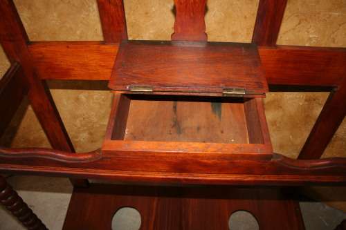 ABSOLUTELY EXQUISITE VICTORIAN STYLE LARGE HAT/HALL STAND WITH STUNNING BARELY TWIST (BUNN) DETAIL