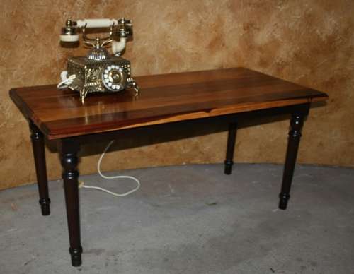 A MAGNIFICENT RECTANGULAR COFFEE TABLE STUNNING SOLLID WOOD!!!