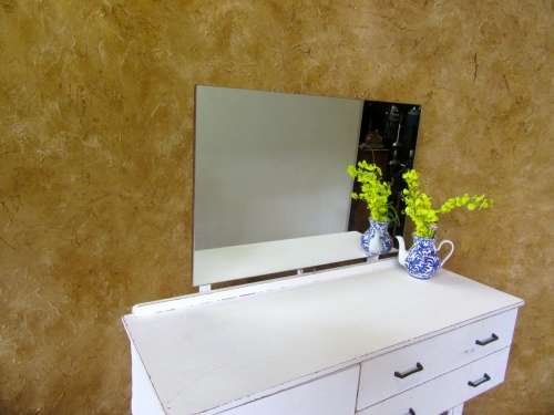 A GORGEOUS SHABBY CHIC DRESSING TABLE WITH A LARGE MIRROR - 2 DRAWERS - 1 DOOR - STUNNING!!