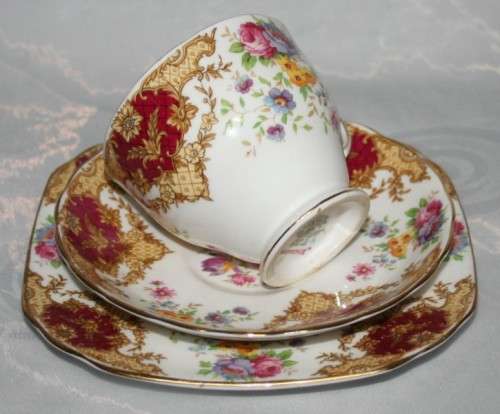 A gorgeous Tuscan English bone china trio set The Naples pattern "PROVENCE" Lots of Gold, Deep Red!