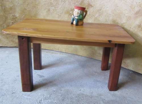 A MAGNIFICENT SOLID WOOD COFFEE TABLE PERFECT FOR THAT SMALER SPACE OR NEXT TO A LARGE SOFA