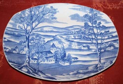 AN EXQUISITE VINTAGE "MIDWINTER" "HAPPY VALLEY" PATTERN BLUE AND WHITE COLLECTIBLE PLATE