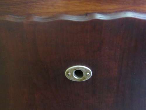 WOW A AMAZING ANTIQUE BALL & CLAW RADIO GRAM WITH LOTS OF DETAIL - PERFECT TO INSTALL MODERM SYSTEM