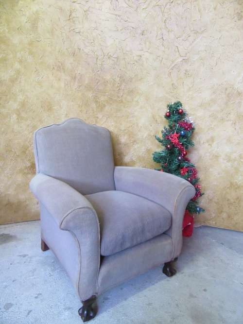 WOW!!! A STUNNING VINTAGE BALL & CLAW SINGLE RECOVER IN YOUR OWN STYLE!!!