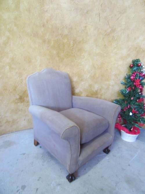 WOW!!! A STUNNING VINTAGE BALL & CLAW SINGLE RECOVER IN YOUR OWN STYLE!!!