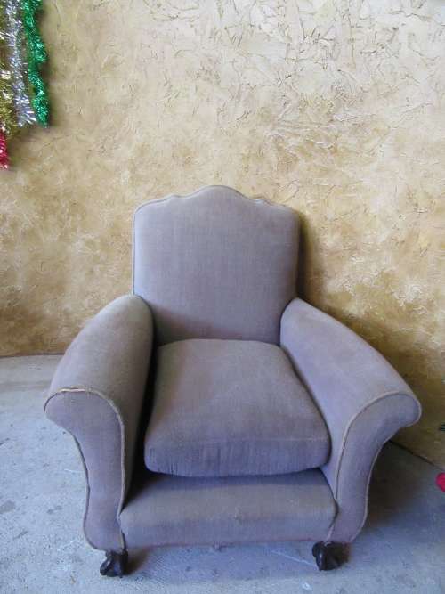 WOW!!! A STUNNING VINTAGE BALL & CLAW SINGLE RECOVER IN YOUR OWN STYLE!!!