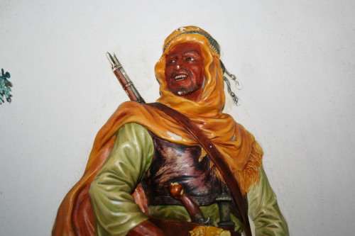 A collectable Bossons Vintage Rare Afridi Chalkware Figural Wall Home Decor Platter Afridi Warrior