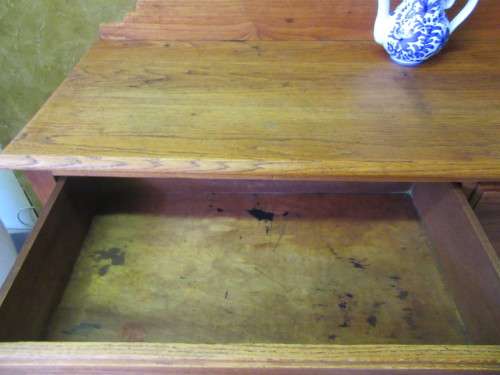 AN EXQUISITE LARGE ANTIQUE "QUALITY " OAK BUFFET SERVER WITH SPECTACULAR DETAIL
