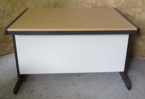 A FANTASTIC VINTAGE DESK - FOR THE OFFICE GARAGE OR USE IT FOR TABLE ON THE PATIO