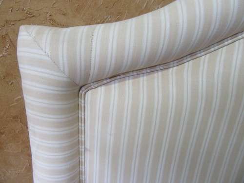 A FANTASTIC SINGLE COVERD HEADBOARD - COTTAGE STYLE - FABRIC IN GOOD CONDITION