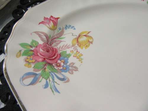 OVAL SERVING DISH -Vintage J & G Meakin SOL 391413 Made in England - Rose & Ribbon