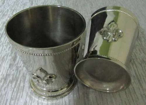 TWO SPECTACULAR SILVER PLATED GLASSES OR TEA LIGHT CANDLE HOLDERS STUNNING DESIGN