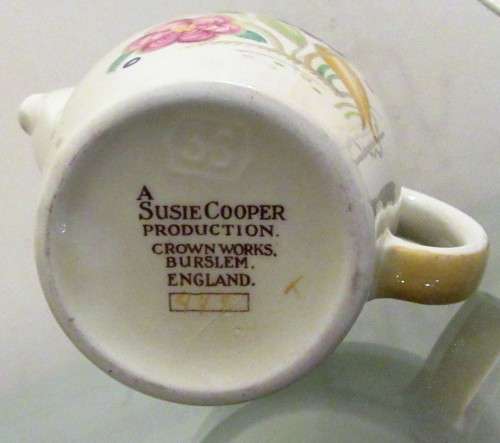 Fabulous Milk Creamer designed by Susie Cooper - SUSIE COOPER PRODUCTIONS CROWN WORKS BURSLEM ENGLAN