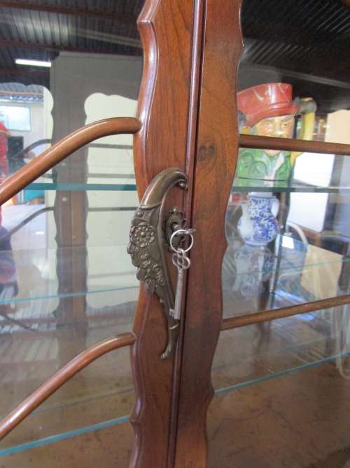 AN EXQUISITE ANTIQUE GABLED QUEEN ANNE STYLE SHOWCASE CABINET WITH FANTASTIC DETAILING!!!