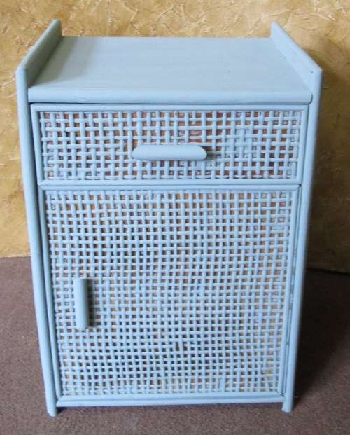 A MARVELOUS SORAGE UNIT OR BEDSIDE CABINET WITH DRAWER & DOOR FINISHED IN DUCK EGG CHALK PAINT