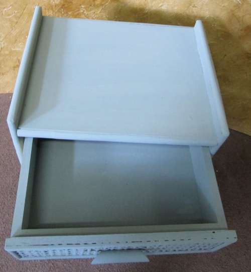 A MARVELOUS SORAGE UNIT OR BEDSIDE CABINET WITH DRAWER & DOOR FINISHED IN DUCK EGG CHALK PAINT