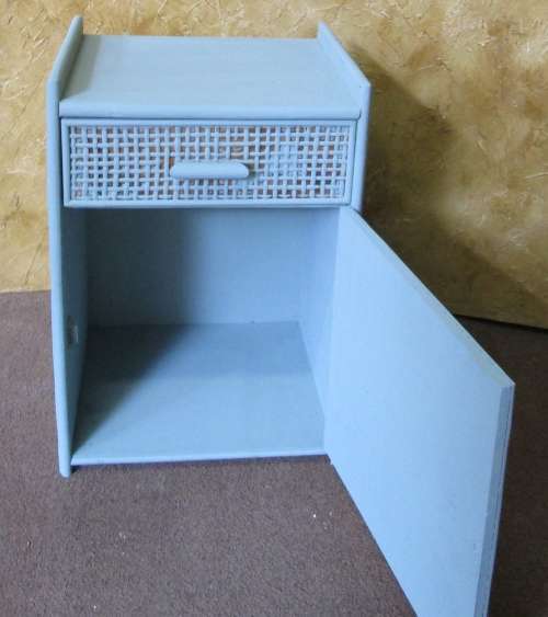 A MARVELOUS SORAGE UNIT OR BEDSIDE CABINET WITH DRAWER & DOOR FINISHED IN DUCK EGG CHALK PAINT