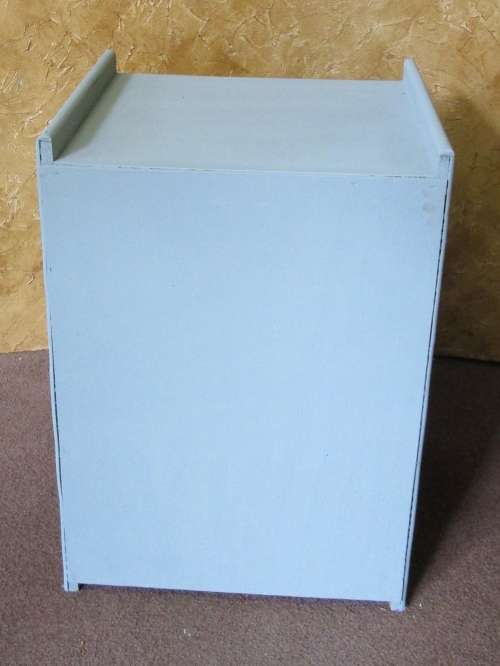 A MARVELOUS SORAGE UNIT OR BEDSIDE CABINET WITH DRAWER & DOOR FINISHED IN DUCK EGG CHALK PAINT