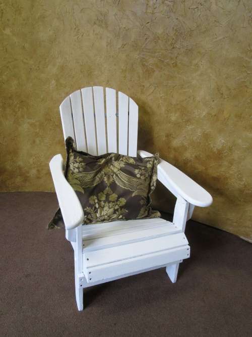 A MARVELOUS COMFORTABLE WOODEN FOLD UP CHAIR STATEMENT PAIR FOR THAT SUNNY CORNER IN THE GARDEN