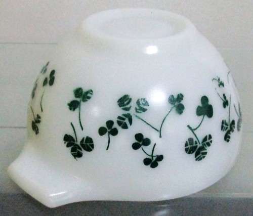 Vintage Meadow Green Anchor Hocking Fire King kitchen glass mixing bowl
