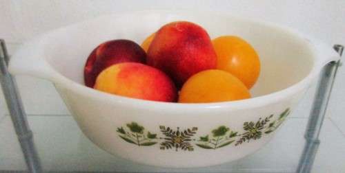 A VINTAGE CASSEROLE DISH 436 ANCHOR HOCKING FIRE KING OVEN PROOF MADE IN THE USA