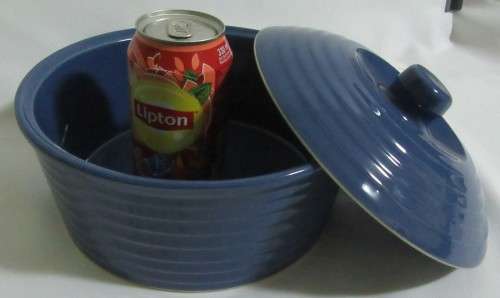A FANTASTIC DARK BLUE LARGE SERVING DISH WITH A LID - SURE IT IS OVEN PROOF