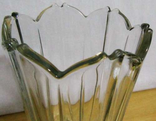 A MARVELOUS THICK HEAVY GLASS - FLOWER VASE - STUNNING PIECE