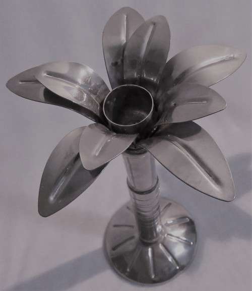 TWO LOVELY TULIP SHAPED SILVER METAL CANDEL HOLDERS FOR THAT ROMANTIC  EVENING - BID PER EACH