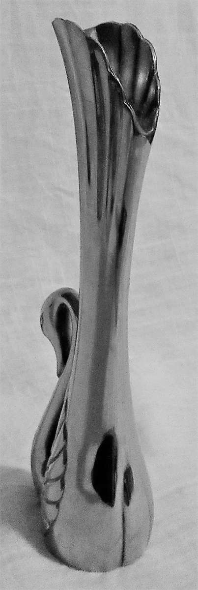 A Delightful  Silver Plated single Swan Vintage flower Vase Perfect Gift for Gardener Cottage Chic H