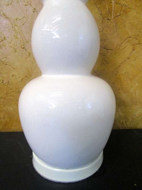 WOW A STUNNING LARGE CRISP WHITE WOOLWORTHS PORCELAIN TABLE LAMP TESTED & WORKING