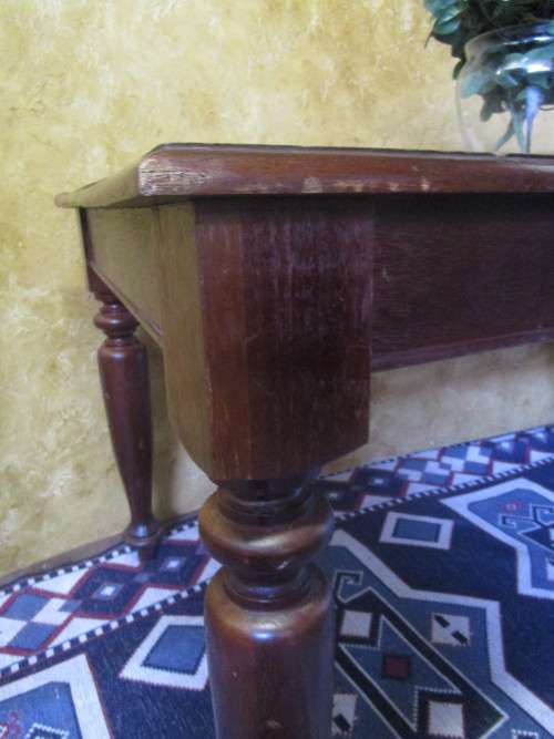 MAGNIFICENT ANTIQUES 6 TO 8 SEATER ARTS AND CRAFTS STYLE DINGING ROOM TABLE WITH NICE TURNED LEGS