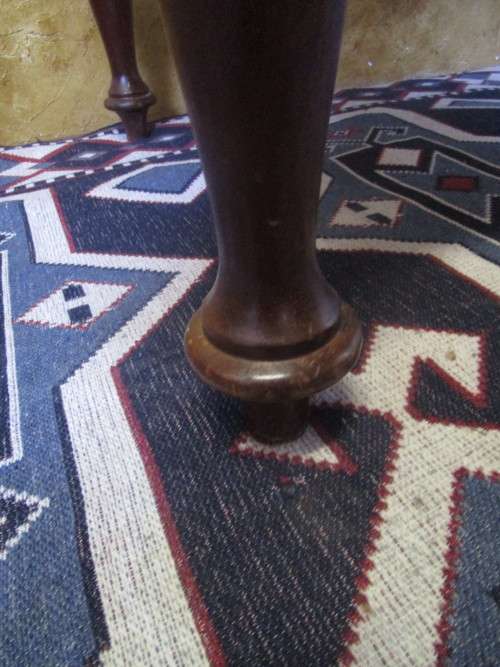 MAGNIFICENT ANTIQUES 6 TO 8 SEATER ARTS AND CRAFTS STYLE DINGING ROOM TABLE WITH NICE TURNED LEGS