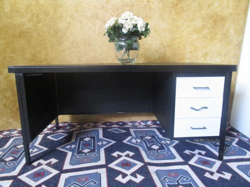 A MARVELOUS CHALK PAINTED METAL DESK WITH THREE DRAWERS - STUNNING