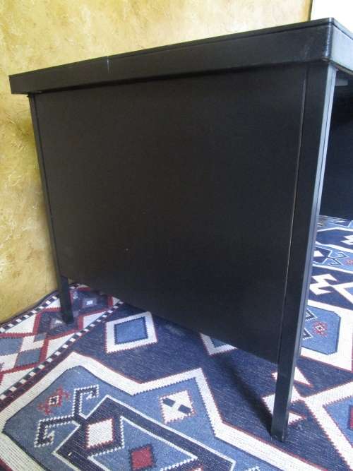 A MARVELOUS CHALK PAINTED METAL DESK WITH THREE DRAWERS - STUNNING