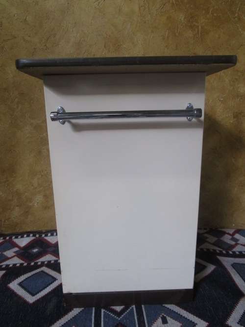 A LOVELY METAL CABINET FOR THE INDUSTRIAL LOOK OR FOR TATOO PALER