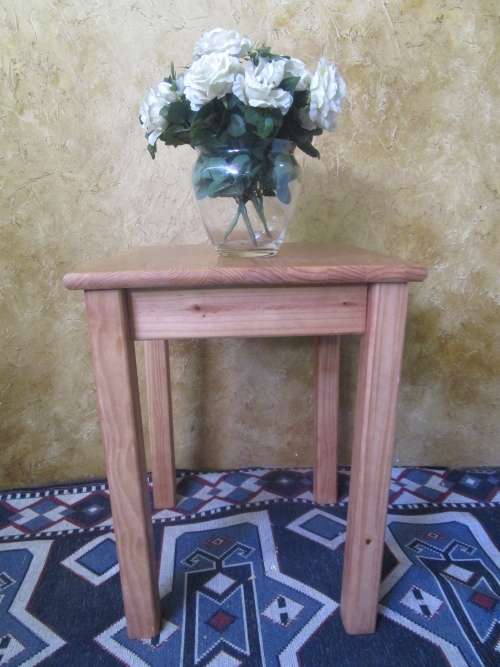 A LOVLEY TWO SEATER TABLE - PERFECT GAME TABLE