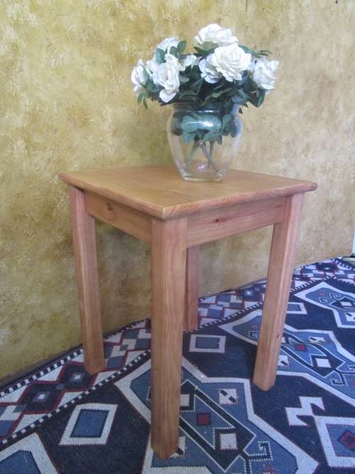 A LOVLEY TWO SEATER TABLE - PERFECT GAME TABLE