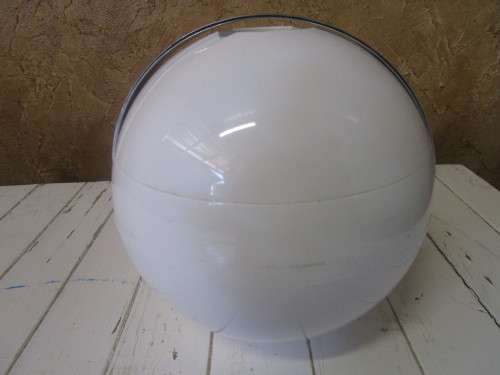 A DELIGHTFUL VINTAGE ICE BUCKET