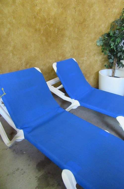 A Lounger Tumbonas Balliu fabric: plastic, breathable, UV resistant and durable polyester