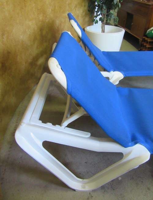 A Lounger Tumbonas Balliu fabric: plastic, breathable, UV resistant and durable polyester