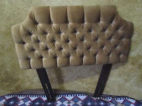 A GORGEOUS VINTAGE BUTTON SINGLE HEADBOARD