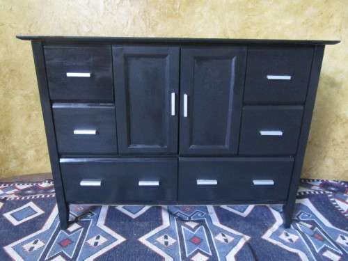 WHAT A STUNNING CHEST OF DRAWERS UNIT - FRESHLY FINISHED IN A CHALK PAINT WITH SO MUCH DRAWERS & DOO