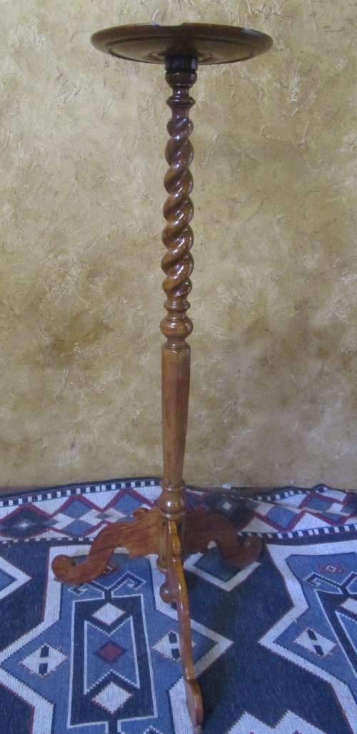 AN EXQUISITE 1.2M HIGH ANTIQUE BARLEY TWIST POT STAND OR EVEN PUT A STATUE ON TOP