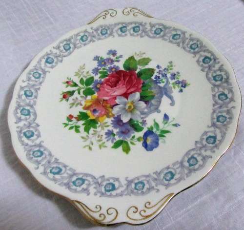Beautiful Vintage Royal Albert Handled Cake Plate & Sandwich Tray or Serving Dish