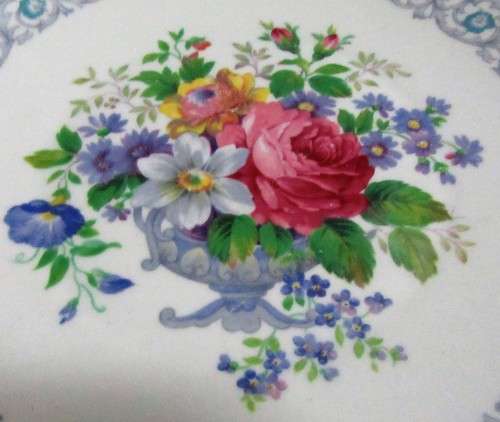Beautiful Vintage Royal Albert Handled Cake Plate & Sandwich Tray or Serving Dish