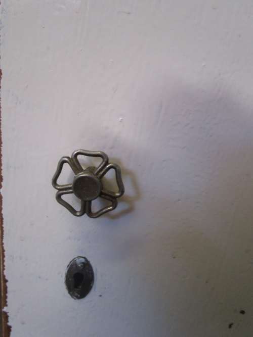 A VERY TRENDY SHABBY CHIC BEDSIDE CABINET WITH ONE DRAWER WORN OVER THE AGES