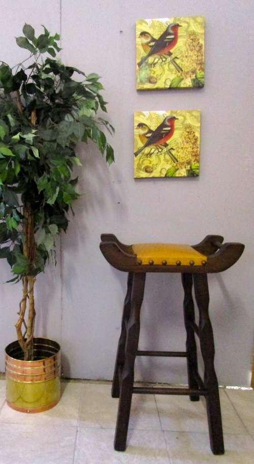 WOW A STUNNING GOTHIC STYLE BAR CHAIR BEAUTIFUL DETAIL 3 AVAILABLE