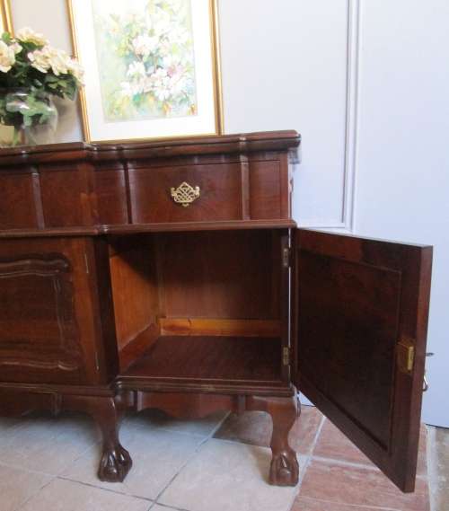 A SPECTACULAR VINTAGE SOLID IMBUIA BALL & CLAW SIDE SERVER WITH SO MUCH DETAIL AND SPACE