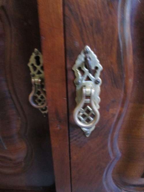 A SPECTACULAR VINTAGE SOLID IMBUIA BALL & CLAW SIDE SERVER WITH SO MUCH DETAIL AND SPACE